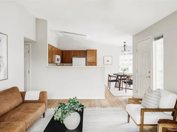 8761 W Berry Avenue #202, Littleton, CO 80123