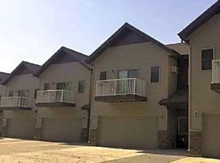 515 4th Ave NW #E, West Fargo, ND 58078