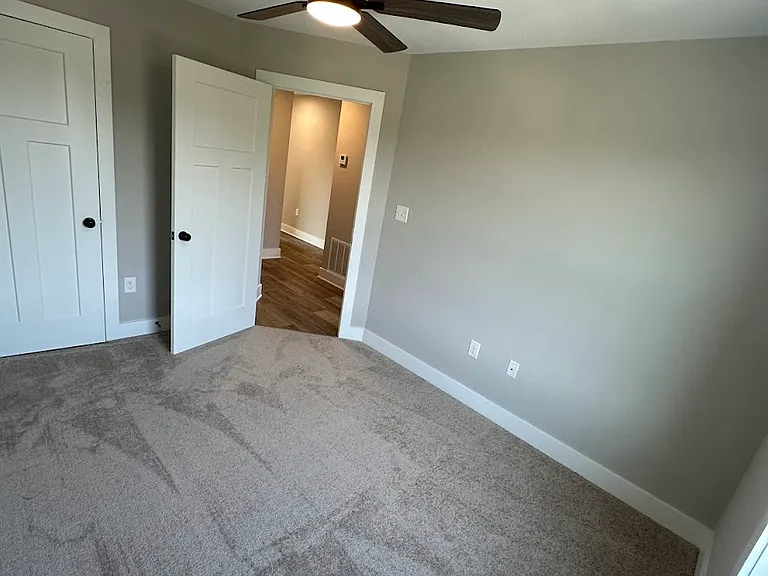 3rd floor - bedroom 3