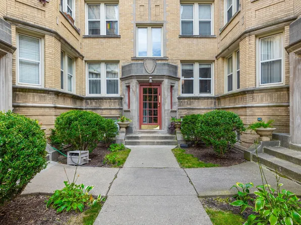6815 N Lakewood Ave APT 3S, Chicago, IL 60626