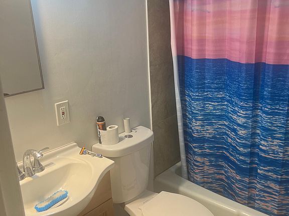 2nd image of 624 Kifer St #2