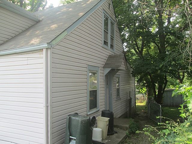 1st image of 610 S Huttig Ave