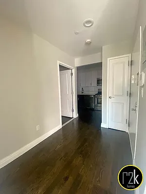 Rented by Realty 2000 Corp | media 26