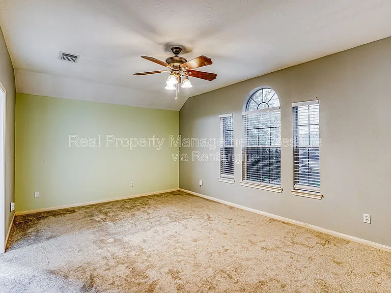 1122 Chase Park Dr — Photo 5