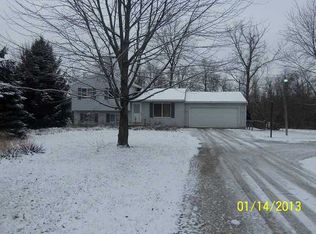 10413 Vfw Rd, Eaton Rapids, MI 48827