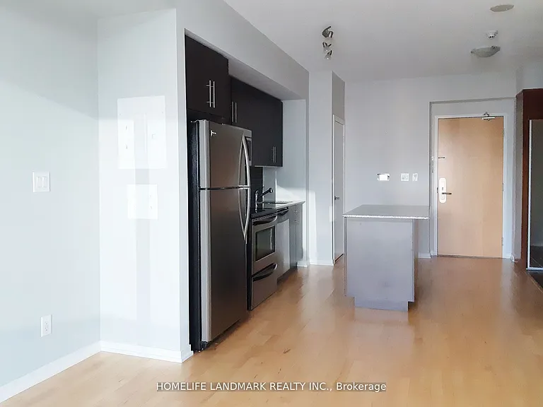 65 Bremner Blvd #4709 — Photo 6