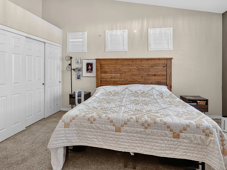 1528 Knoll Park Gln — Photo 15