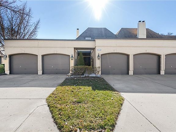 2nd image of 6735 W 108th Ter