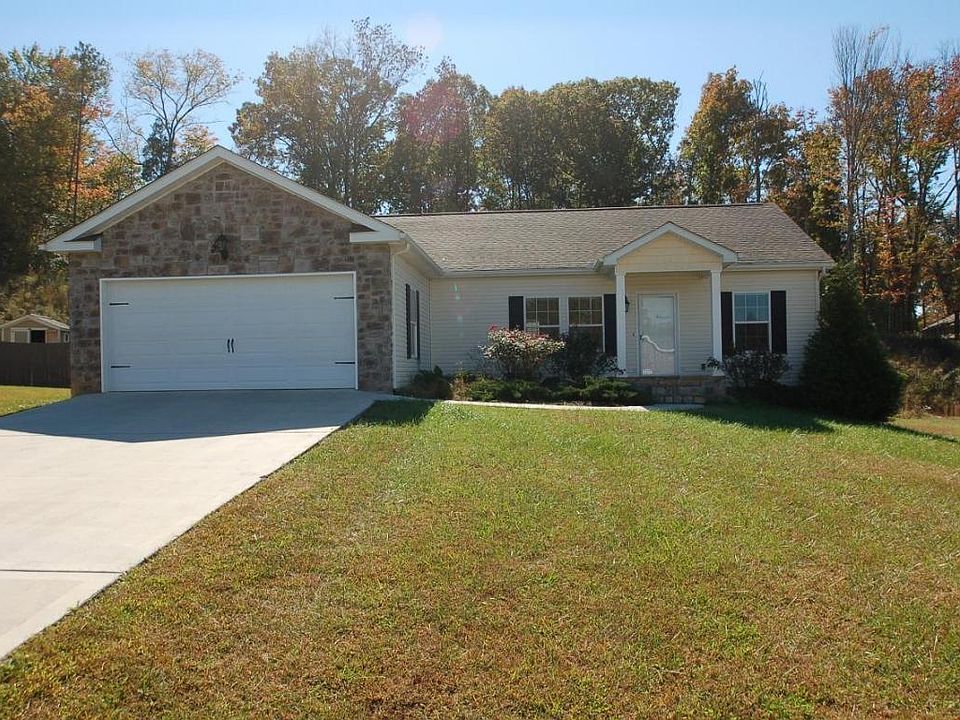 1st image of 838 Stonebrook Ln