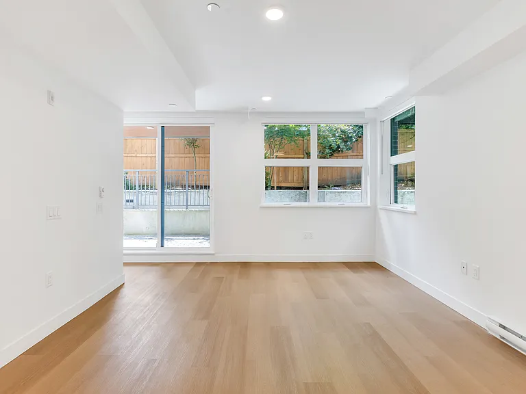1490 W 32nd Ave — Photo 31