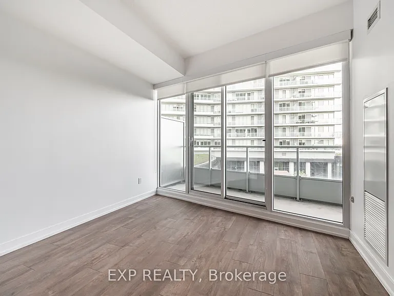 115 McMahon Dr #206 — Photo 10