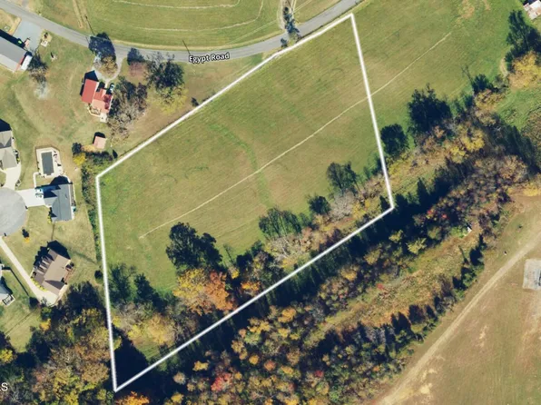 707 Egypt Rd, Bluff City, TN 37618