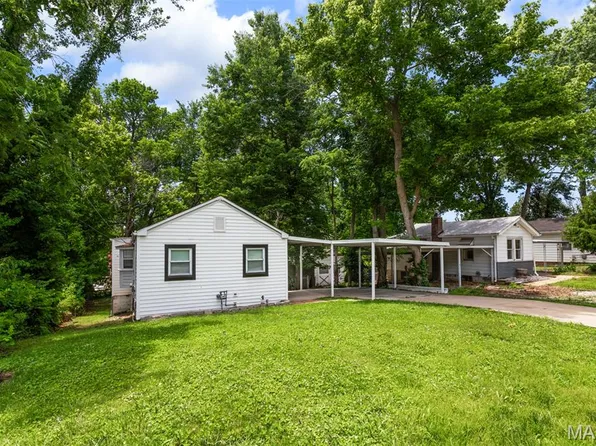 10532 Decker Ave, Saint Louis, MO 63114