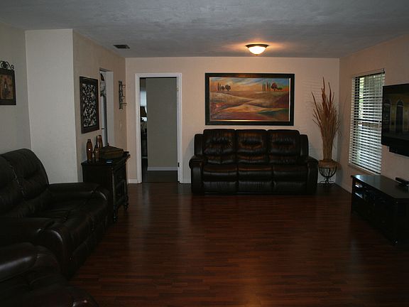 2nd image of 208 Stevenage Dr
