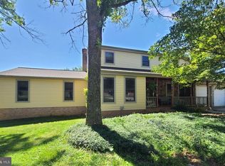 422 W Girl Scout Rd, Stevens, PA 17578