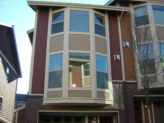 4140 SW Corbett Ave — Photo 1