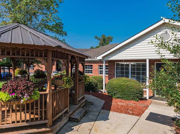 401 College Dr NE #52