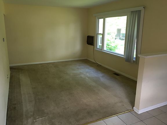 2nd image of 1630 Armory Pl