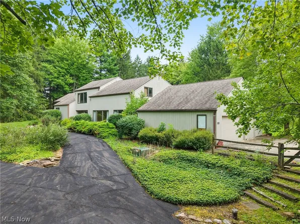 13913 County Line Rd, Novelty, OH 44072