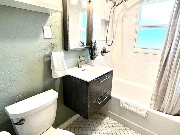 6712 N Ross Ave — Photo 11