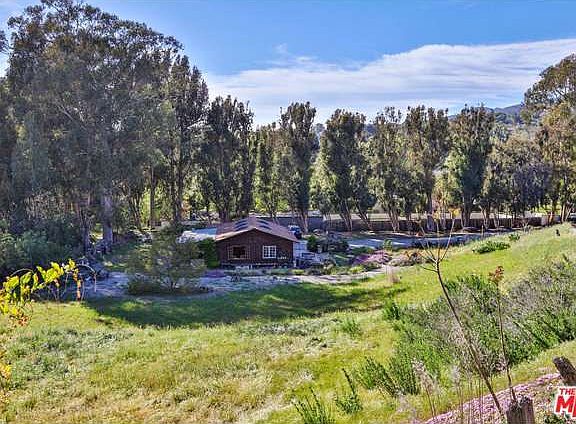 3rd image of 6106 Bonsall Dr
