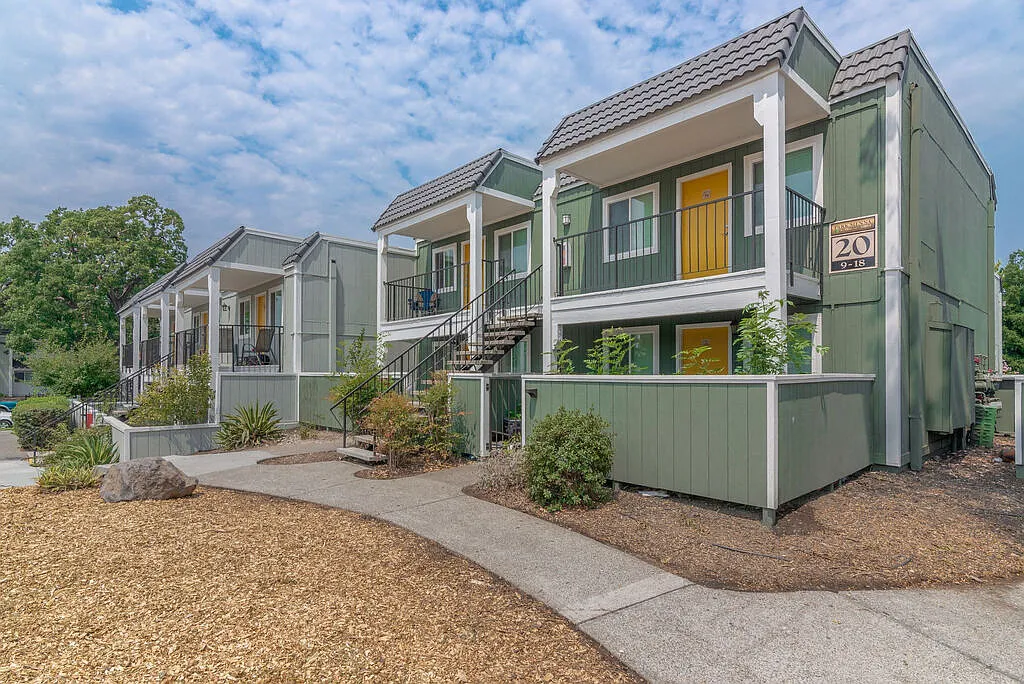 Napa Green Apartments — Photo 4