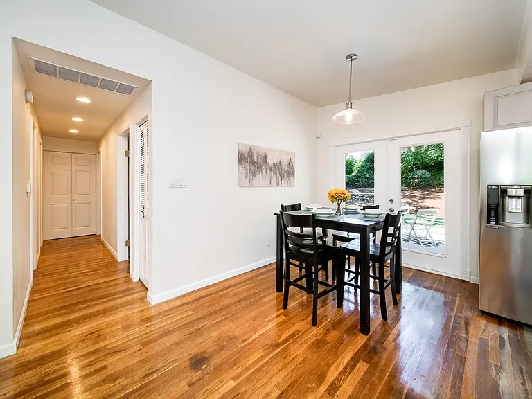 15618 NE 1st Pl — Photo 8