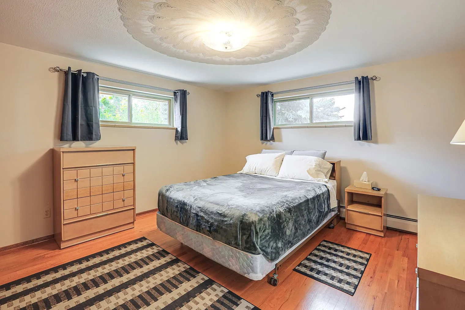 2 bed, 3.0 bath, 1345 sqft, $2,871 — Photo 4