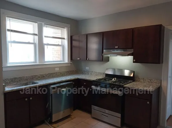 625 E 80th St #1, Chicago, IL 60619