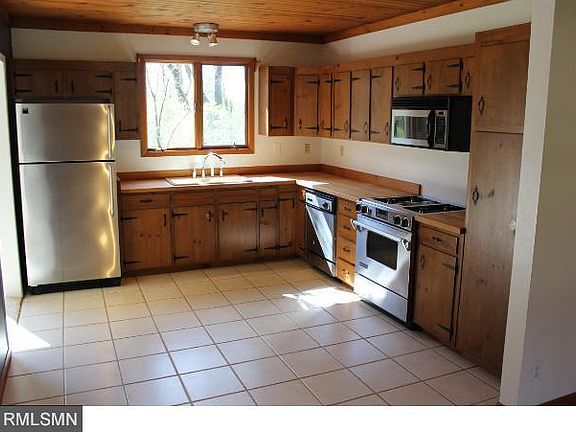 3rd image of 2490 Redwing Ave S