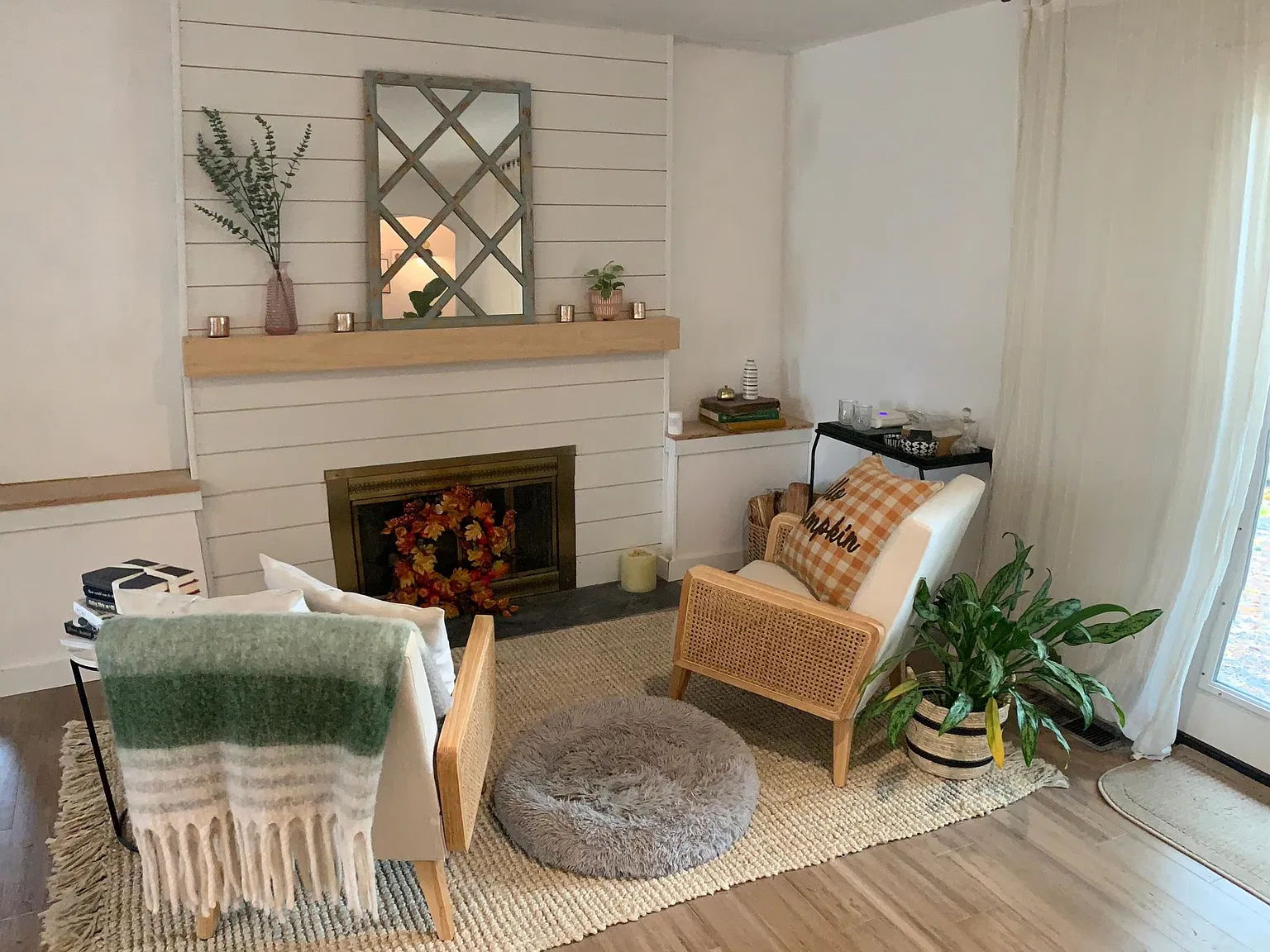 4 bed, 2100 sqft, $3,675 — Photo 3