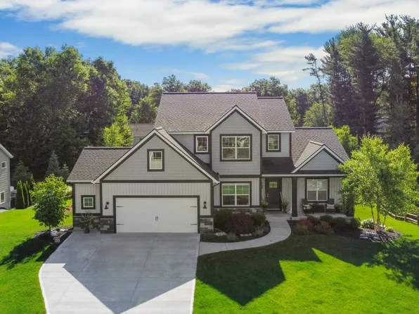 2940 Ternberry Ln, Holland, MI 49424