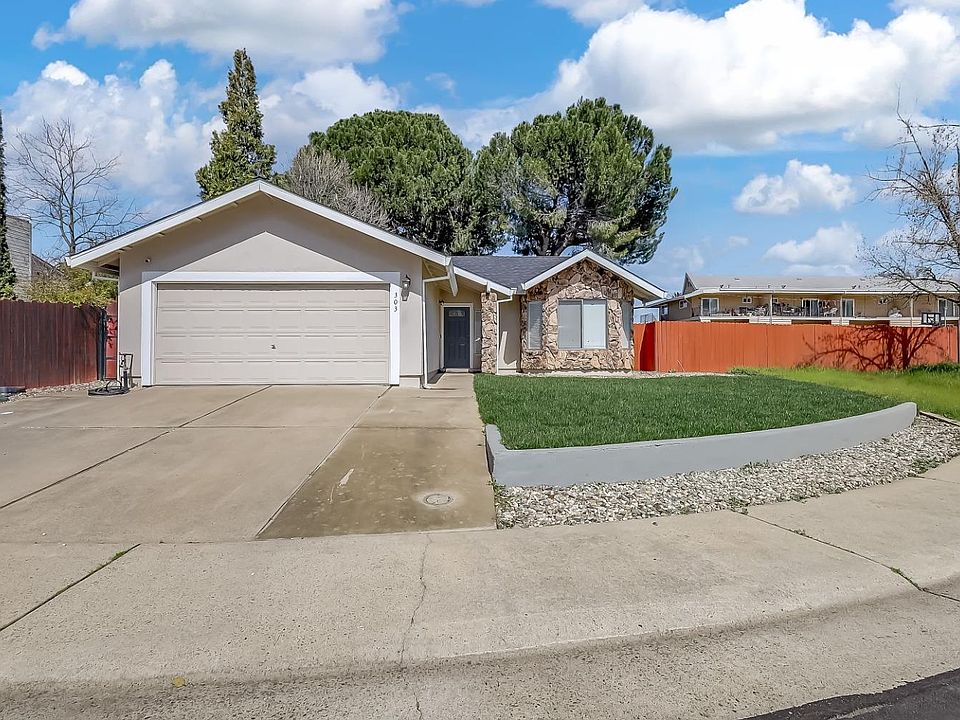 1st image of 303 Castle Ct