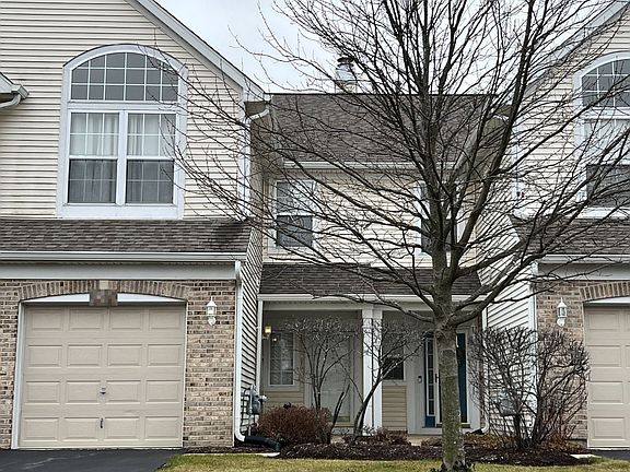 2nd image of 3073 Autumn Lake Dr
