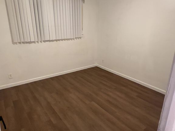 3rd image of 3170 W Bellaire Way