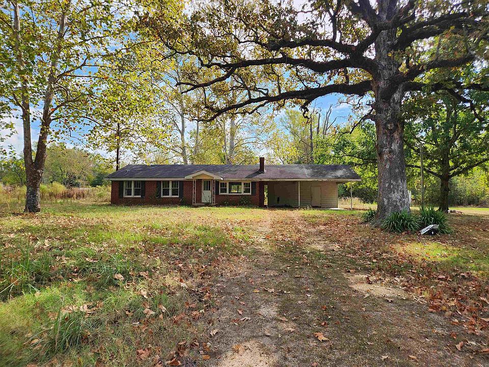 1st image of 2638 Garnett Rd
