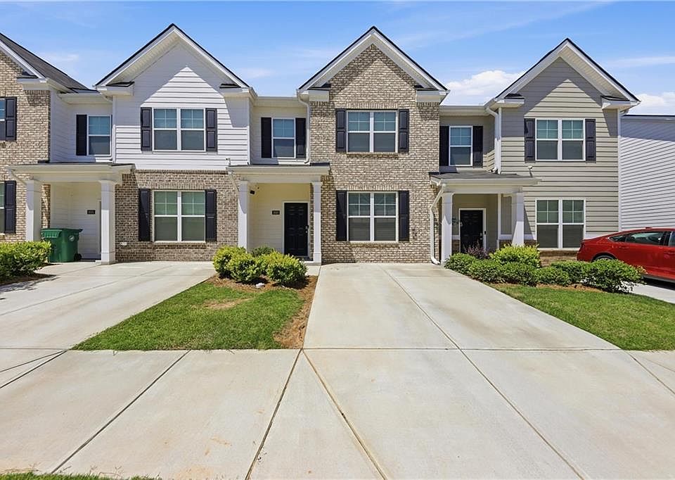 1st image of 2683 Paxton Pl