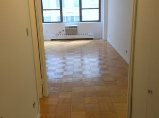 330 E 46th St APT 11A, New York, NY 10017