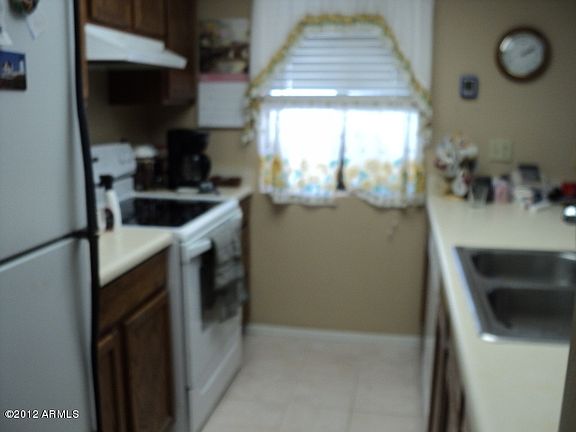 4th image of 2535 W Monte Cristo Ave