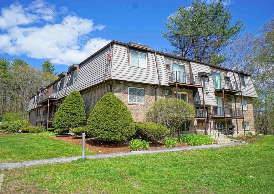 1st image of 3 Pembroke Dr Unit 12