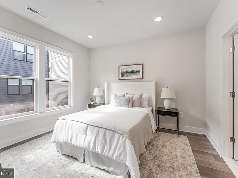 12742 Verdant Way — Photo 35
