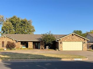 11806 Shasta Ln, Oklahoma City, OK 73162