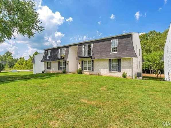 505 Monroe St APT 10, Pacific, MO 63069