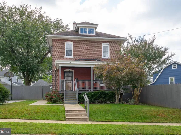 29 E Elbon Rd, Brookhaven, PA 19015