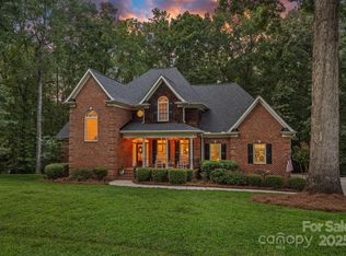 3502 Weddington Oaks Dr, Matthews, NC 28104