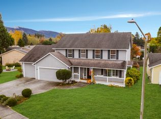 941 Summer Meadows Ct, Sedro Woolley, WA 98284