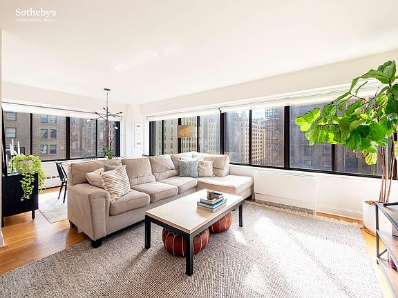 3rd image of 900 Park Ave APT 9C