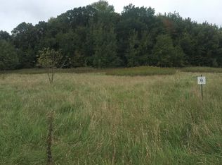 723 Arbuckle Rd, Erie, PA 16509