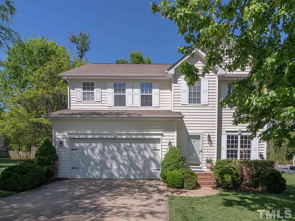 1st image of 700 Cloverfield Dr