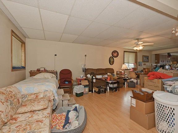 4th image of 619 Fisher Ave